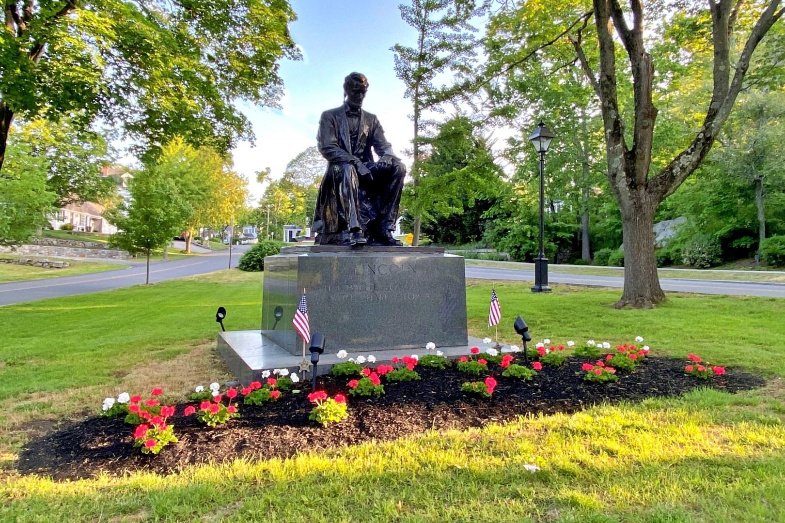 Image of Lincoln Statue